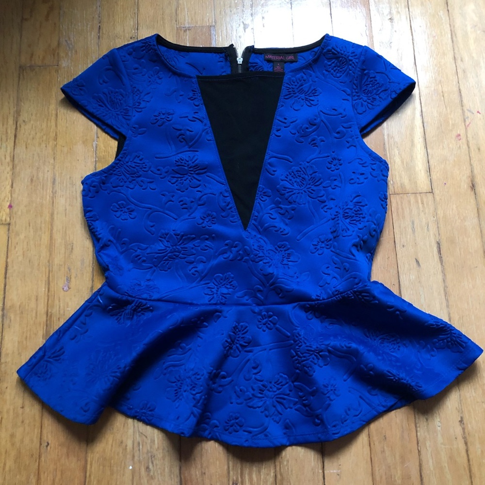 Sexy & elegant top!